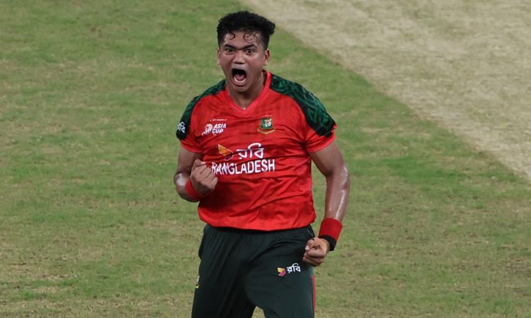 Taskin Ahmed becomes only the 3rd Bangladeshi bowler to reach 100 T20I wickets