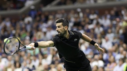 US Open: Djokovic edges Fritz to set Alcaraz showdown in semifinals