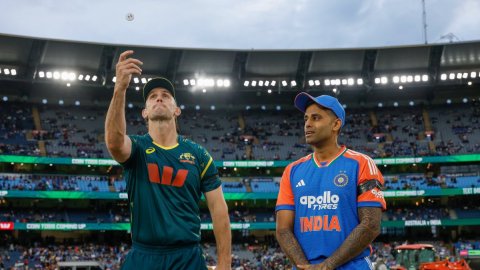2nd T20I: Players, match officials, MCG staffers wear black armbands in memory of Ben Austin 2nd T20I: Players, match officials, MCG staffers wear black armbands in memory of Ben Austin