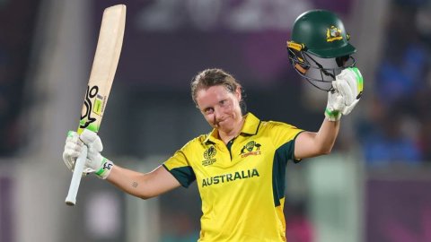Alyssa Healy ने 3 साल बाद शतक जड़कर तोड़ा एबी डी विलियर्स का महारिकॉर्ड, इस लिस्ट में बनी नंबर 1