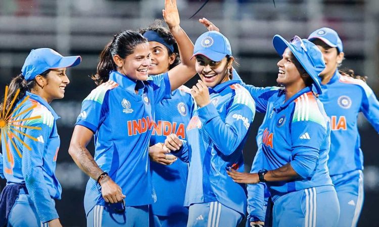 CWC25: भारत के गेंदबाज़ों का कमाल, बांग्लादेश को 27 ओवर में रोका महज 119 रन के स्कोर पर