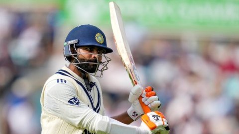 वेस्टइंडीज के खिलाफ शतक ठोककर जडेजा ने रच डाला इतिहास, अश्विन और कपिल देव के बाद ऐसा कारनामा करने वा