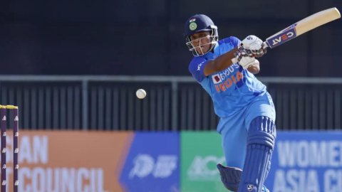 Kiran Navgire ने रचा इतिहास, महिला टी20 का सबसे तेज शतक लगाया 