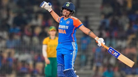 World Cup में हुई Shafali Varma की एंट्री, चोटिल Pratika Rawal की रिप्लेसमेंट बनकर Team India में हु World Cup में हुई Shafali Varma की एंट्री, चोटिल Pratika Rawal की रिप्लेसमेंट बनकर Team India में हु