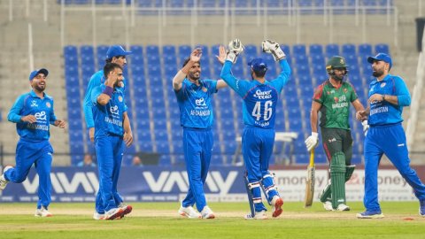Afghanistan beat Bangladesh by 200 runs in third odi to clinch series 3-0  AFG vs BAN: अफगानिस्तान ने अबू धाबी में दर्ज की सबसे बड़ी वनडे जीत, बांग्लादेश को 11 में से 10 बल्ल