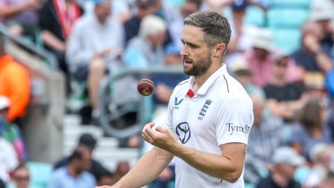 After international retirement, Woakes signs two-year deal with Warwickshire