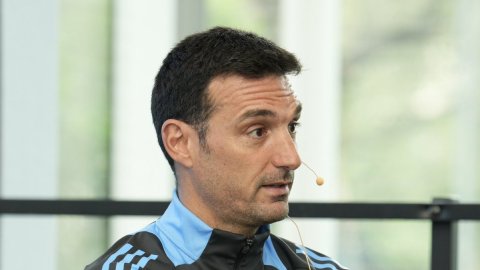 Argentina boss says World Cup squad still open