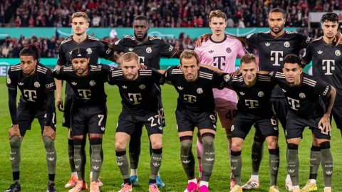 Bayern beat Cologne to claim 14th straight victory in all competitions
