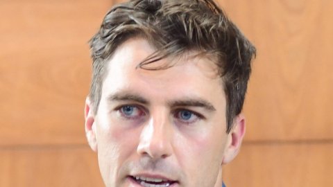 Cummins says he's 'less likely' to feature in Ashes opener in Perth