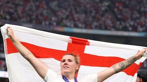 England and Chelsea defender Millie Bright retires from international football