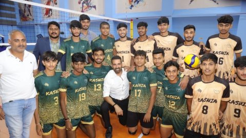 वीर सावरकर स्पोर्ट्स कॉम्प्लेक्स पहुंचे अक्षय कुमार, हर्ष सांधवी ने की अभिनेता की तारीफ 