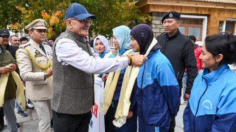 जीवन में खेलों के प्रति जुनून और अनुशासन विकसित करें: उपराज्यपाल कविंदर गुप्ता