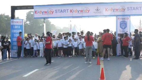 कर्तव्य पथ पर 'किड्स मैराथन' का आयोजन, देश की नई पीढ़ी को फिटनेस का संदेश