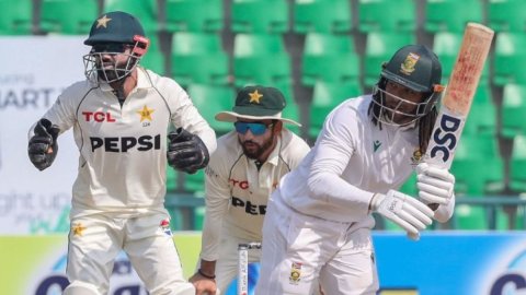 पाकिस्तान बनाम दक्षिण अफ्रीका: रोमांचक हुआ लाहौर टेस्ट, तीसरे दिन गिरे 16 विकेट 