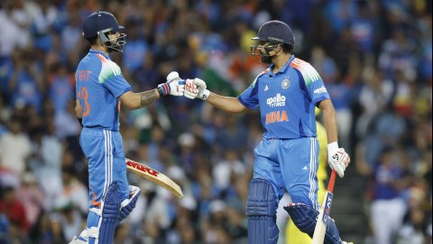 India win by 9 wickets against Australia in Sydney. ரோஹித், விராட் அதிரடியில் ஆஸியை வீழ்த்தி இந்தியா அறுதல் வெற்றி!