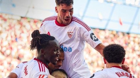 La Liga: Real Madrid back on top after Sevilla thrash Barcelona