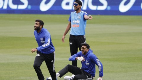 Laughter, competition and focus mark India’s practice session before Canberra T20I Laughter, competition and focus mark India’s practice session before Canberra T20I