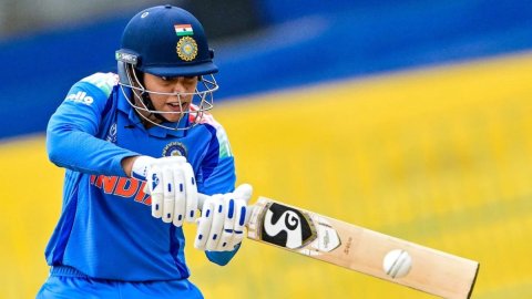 स्मृति मंधाना के पास SA के खिलाफ अनोखा World Record बनाने का मौका, कोई महिला क्रिकेटर नहीं कर पाई ऐस