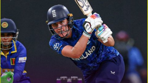 9 चौके 2 छक्के और 117 रन! Nat Sciver-Brunt ने रचा इतिहास, बनीं Women's World Cup की 'सेंचुरी क्वीन'