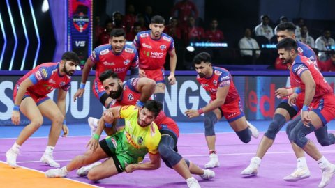 PKL 12: Ayan scores yet another super 10 as Pirates take down Yoddhas