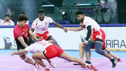 PKL 12: Bengaluru Bulls crush Gujarat Giants 54–26 to seal top-four spot