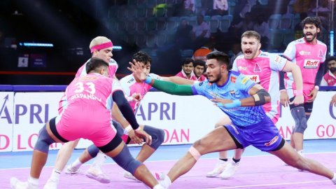 PKL 12: Nitin Kumar's Super 10 helps Jaipur Pink Panthers beat Bengal Warriorz to keep top-8 hopes a