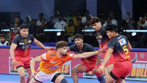 PKL 12: Puneri Paltan tame Bengaluru Bulls in tie-break thriller; take top spot