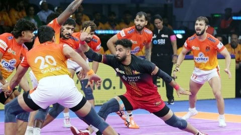 PKL 12: Sandeep runs riot over Gujarat Giants as U Mumbai secure massive win
