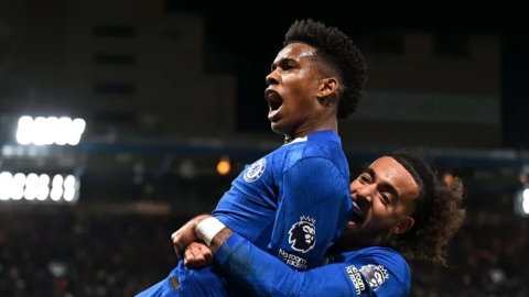 Premier League: Estevao's late winner helps Chelsea hand Liverpool third straight loss