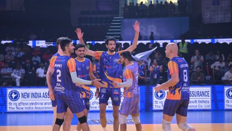 PVL 2025: Mumbai Meteors win hard-fought battle against Kochi Blue Spikers