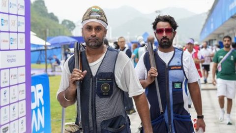 Shooting World Championship: Zoravar Singh Sandhu leads Indian challenge after Day 1 of Trap qualifi