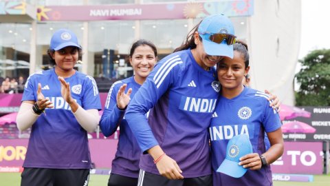 Women's WC: Rain delays start as India opt to bowl against Bangladesh; Uma Chetry handed debut Women's WC: Rain delays start as India opt to bowl against Bangladesh; Uma Chetry handed debut