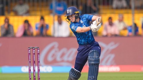 Women’s World Cup: Amy Jones hits unbeaten 86 as England thrash New Zealand by eight wickets