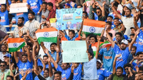Women's World Cup: DY Patil Stadium bursting to the seams as huge crowd gathers for India v Australi