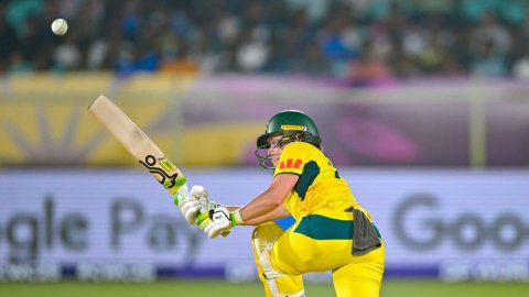 மகளிர் உலகக் கோப்பை தொடரில் சாதனை படைத்த அலிசா ஹீலி!