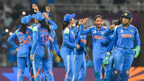 Women’s World Cup: Jhulan Goswami congratulates India for semi-final qualification