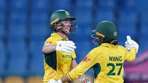 Women's World Cup: Mooney, King script record stand as Australia recover to 221/9 against Pakistan