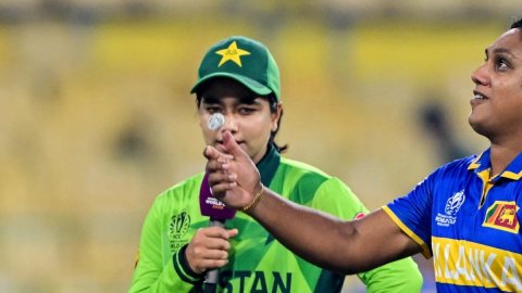Sri Lanka opt to bowl against Pakistan in rain-hit 34 overs each side clash in the 25th match of the Women's World Cup: Sri Lanka opt to bowl against Pakistan in rain-hit 34 overs each side clash