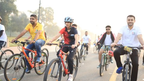World boxing champion Meenakshi Hooda joins 45th edition of Fit India Sundays on Cycle