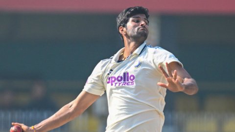 2nd Test: Jadeja, Sundar among wickets as South Africa reach 107/3 at tea