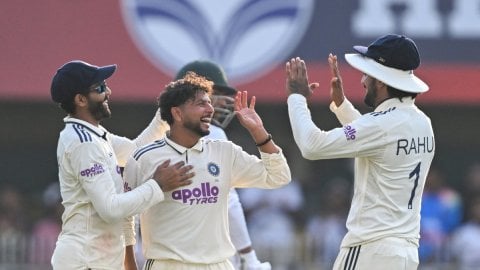 2nd Test: Kuldeep picks three as persistent India keep South Africa to 247/6 (ld)