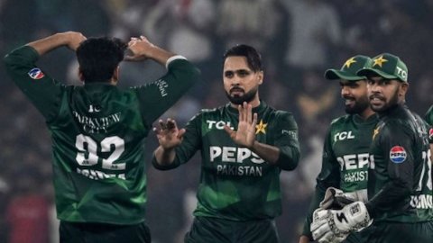 PAK vs SA: साउथ अफ्रीका के खिलाफ निर्णायक मुकाबले में गरजा बाबर का बल्ला, पाकिस्तान ने 4 विकेट से जी