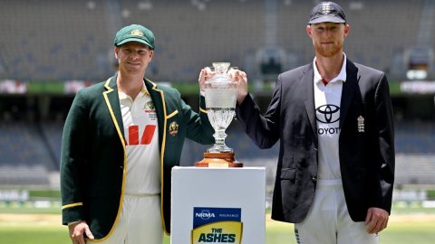England Win Toss, Bat In First Ashes Test