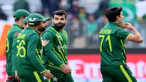 पाकिस्तान फैंस के लिए ख़ुशखबरी, पांच महीने बाद चोट से वापसी कर इस स्टार खिलाड़ी की हो सकती है टी20 ट