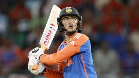 16 छक्के- 8 चौके: Abhishek Sharma ने तूफानी शतक ठोककर रचा इतिहास,रोहित शर्मा-युवराज सिंह के महारिकॉर