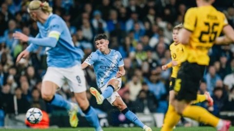 Champions League: Foden inspires Man City to ease past Dortmund