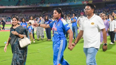 'Dard hai, sochna nahi hai': Richa Ghosh's coach reveals how she played with pain in WC knockouts