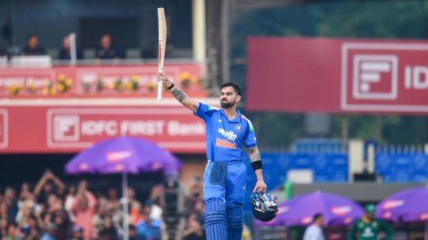 'Dhoni-land’ dazzles after Virat turns back the clock