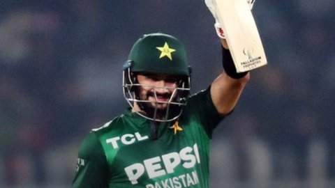 102 छक्के, Sahibzada Farhan ने T20 में बनाया महारिकॉर्ड,ऐसा करने वाले पाकिस्तान के पहले क्रिकेटर बने