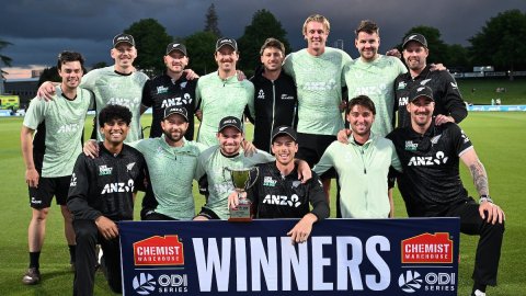 Henry, Chapman star as New Zealand seal 3-0 clean sweep